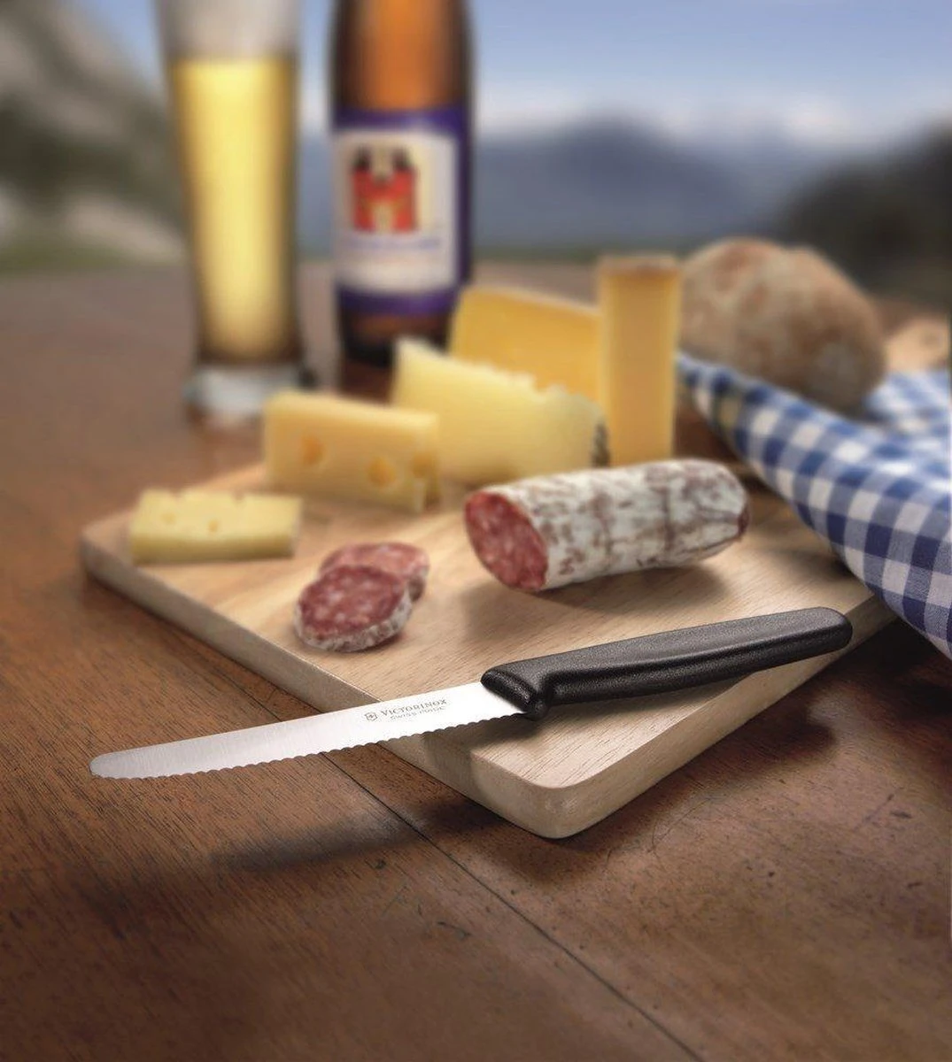 Victorinox Swiss Classic Tafelmessenset - 11cm - 3-delig - Zwart - Gekarteld - RVS En Kunststof 3 Victorinox Swiss Classic Tafelmessenset - 11cm - 3-delig - Zwart - Gekarteld - RVS En Kunststof - Afbeelding 3