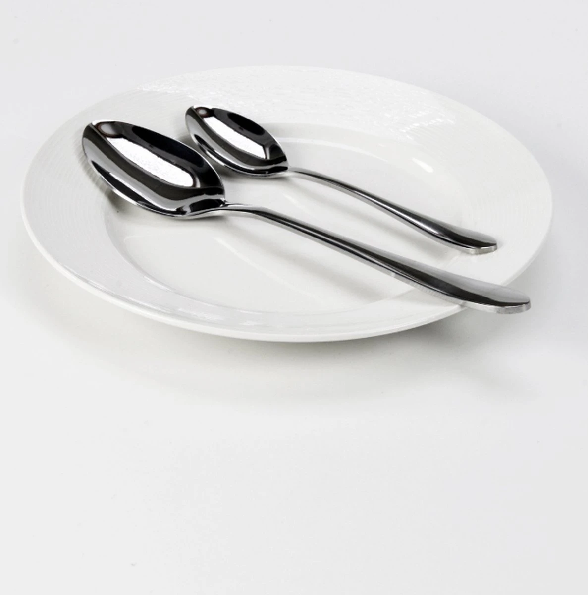 Merkloos Bestekset Luxe Round 24-delig | Premium Quality | 6 Personen 4 Merkloos Bestekset Luxe Round 24-delig | Premium Quality | 6 Personen - Afbeelding 4