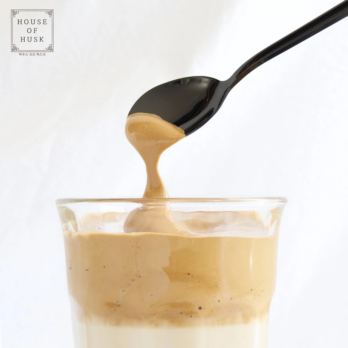 House Of Husk Latte Macchiato Lepels Set - Lange Theelepels - Koffielepels - Longdrinklepels - Sorbetlepels - Barlepel - RVS - 6 Stuks - 20CM - Zwart 8 House Of Husk Latte Macchiato Lepels Set - Lange Theelepels - Koffielepels - Longdrinklepels - Sorbetlepels - Barlepel - RVS - 6 Stuks - 20CM - Zwart - Afbeelding 8