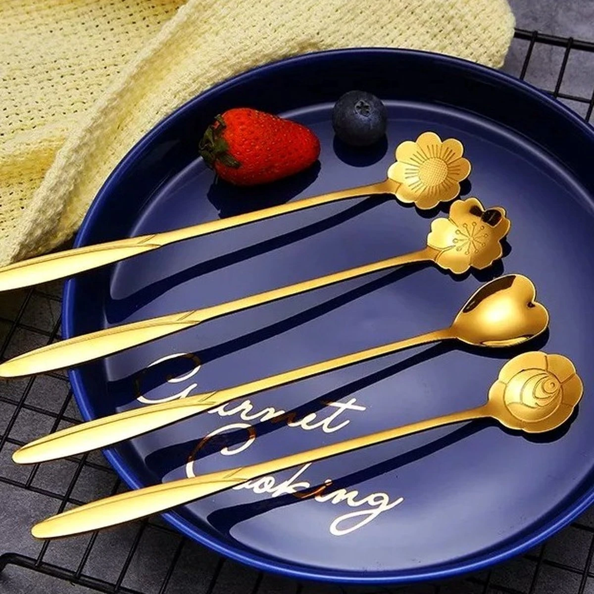 Fako Bijoux® - 8 Lange Lepels Bloem Motief - Latte Macchiato - Longdrink - Cocktail - Dessert - IJs - Koffie - Goud - 8 Stuks - Bewaarzakje 4 Fako Bijoux® - 8 Lange Lepels Bloem Motief - Latte Macchiato - Longdrink - Cocktail - Dessert - IJs - Koffie - Goud - 8 Stuks - Bewaarzakje - Afbeelding 4