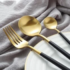 Timmers Trading Bestekset 6 Persoons - Gouden Bestek - Bestekset Goud 24 Delig - Vaatwasserbestendig 14 Timmers Trading Bestekset 6 Persoons - Gouden Bestek - Bestekset Goud 24 Delig - Vaatwasserbestendig -AMEFA Winkel 1200x1200 32