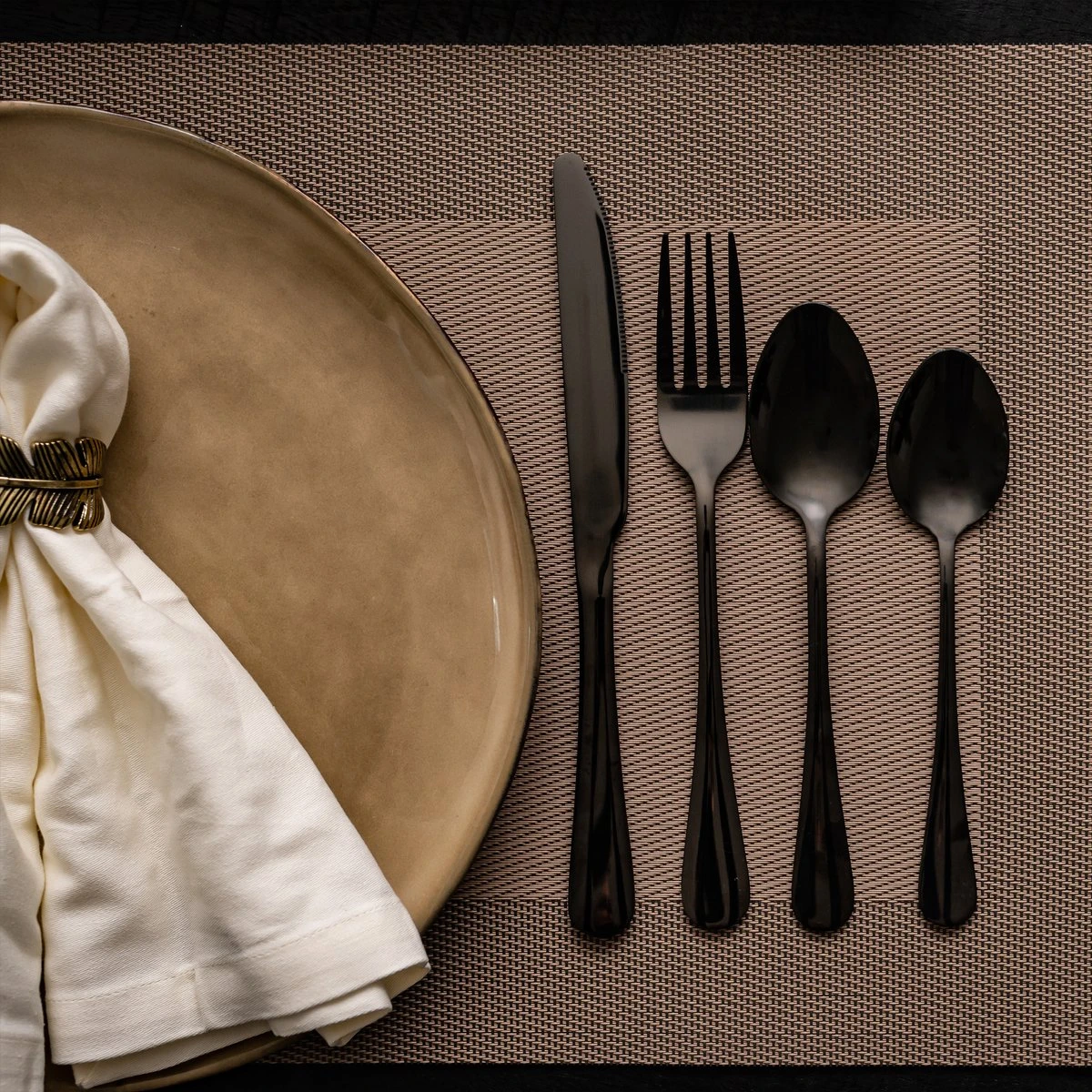 OEC Kitchen Bestekset 36-delig - Zwart - 6 Persoons - Steakmessen - Messen - Vorken - Lepels - RVS 5 OEC Kitchen Bestekset 36-delig - Zwart - 6 Persoons - Steakmessen - Messen - Vorken - Lepels - RVS - Afbeelding 5