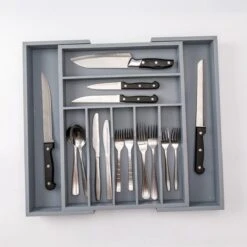 Merkloos Decopatent® Uitschuifbaar Bestekbak - Besteklade - 7 Vaks -> Uitschuifbaar Naar 9 Vakken - Bestekbakken Organizer - Bamboe - Grijs 15 Merkloos Decopatent® Uitschuifbaar Bestekbak - Besteklade - 7 Vaks -> Uitschuifbaar Naar 9 Vakken - Bestekbakken Organizer - Bamboe - Grijs -AMEFA Winkel 1200x1200 392