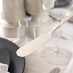 House Of Husk Botermesjes Set - Zilver - RVS - Botermes - Smeermessen - Tapas Mesjes - 6 Stuks 10 House Of Husk Botermesjes Set - Zilver - RVS - Botermes - Smeermessen - Tapas Mesjes - 6 Stuks -AMEFA Winkel 1200x1200 446