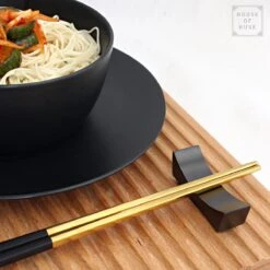 House Of Husk Chopsticks Set - Koreaanse Eetstokjes - Vaatwasserbestendig - RVS - 5 Paar - Duo Tone - Zwart Goud 10 House Of Husk Chopsticks Set - Koreaanse Eetstokjes - Vaatwasserbestendig - RVS - 5 Paar - Duo Tone - Zwart Goud -AMEFA Winkel 1200x1200 519