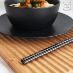 House Of Husk Chopsticks Set - Koreaanse Eetstokjes - Vaatwasserbestendig - RVS - 5 Paar - Zwart 12 House Of Husk Chopsticks Set - Koreaanse Eetstokjes - Vaatwasserbestendig - RVS - 5 Paar - Zwart -AMEFA Winkel 1200x1200 543