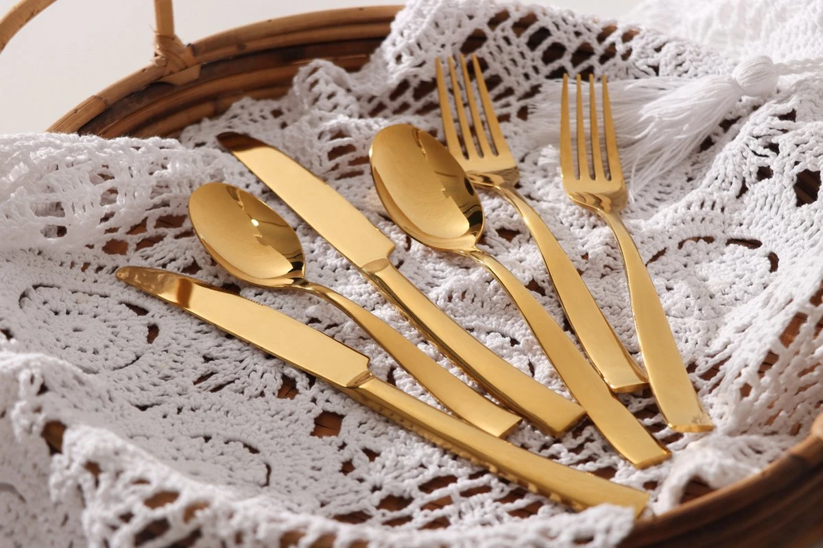 Bestekset - Bestek Goud -24 Delig-Zwitsers Kwaliteit-Complete Set-100% Roestvrijstaal-Gold 24k-Goud 24K 2 Bestekset - Bestek Goud -24 Delig-Zwitsers Kwaliteit-Complete Set-100% Roestvrijstaal-Gold 24k-Goud 24K - Afbeelding 2