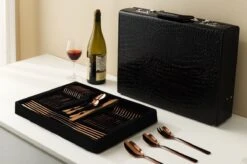 Swiss Pro+ Bestekset In Koffer-72 Delig-12 Persoons-Zwitsers Kwaliteit-Complete Set-100% Roestvrijstaal-Rose Gold 24k-Rose Goud 24K 38 Swiss Pro+ Bestekset In Koffer-72 Delig-12 Persoons-Zwitsers Kwaliteit-Complete Set-100% Roestvrijstaal-Rose Gold 24k-Rose Goud 24K -AMEFA Winkel 1200x799 9