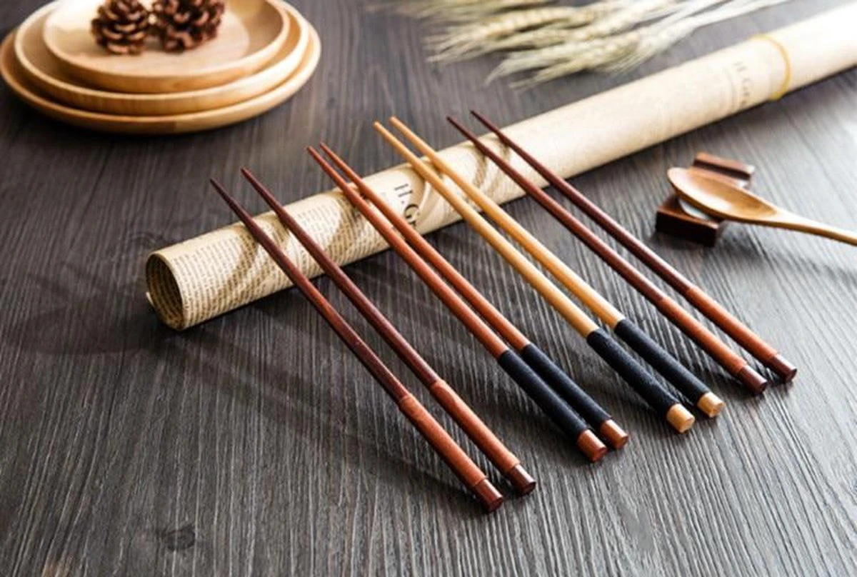 Merkloos Handgemaakte Japanse Eetstokjes - Chestnut 2 Merkloos Handgemaakte Japanse Eetstokjes - Chestnut - Afbeelding 2