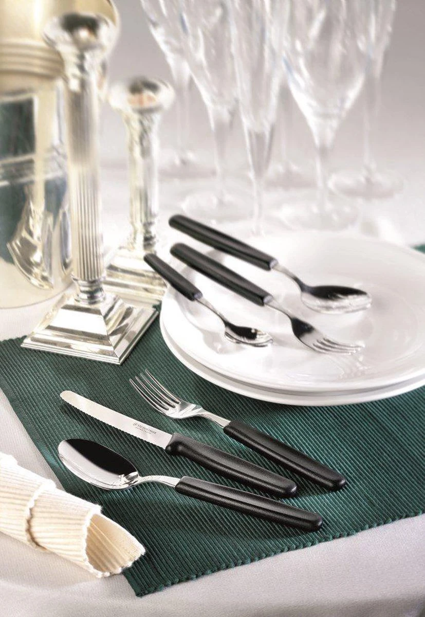 Victorinox Swiss Classic Tafelmessenset - 11cm - 3-delig - Zwart - Gekarteld - RVS En Kunststof 4 Victorinox Swiss Classic Tafelmessenset - 11cm - 3-delig - Zwart - Gekarteld - RVS En Kunststof - Afbeelding 4